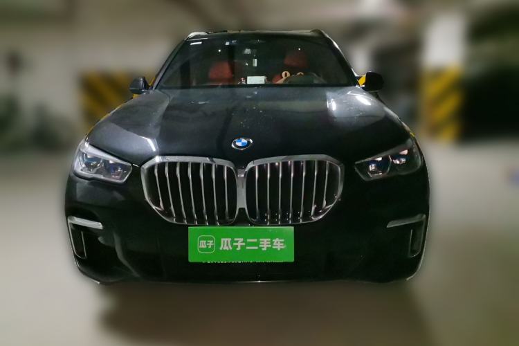 Used BMW X5 2022 Restyled xDrive 40Li Luxury Edition M Sport Package Front