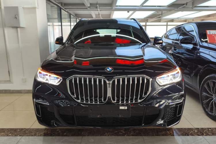 Used BMW X5 2022 Restyled xDrive 40Li M Sport Package Front