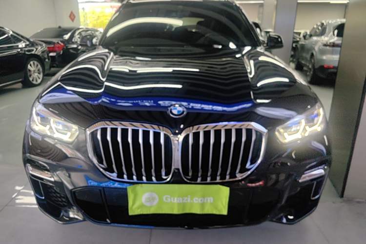Used BMW X5 2022 Restyled xDrive 40Li M Sport Package Front