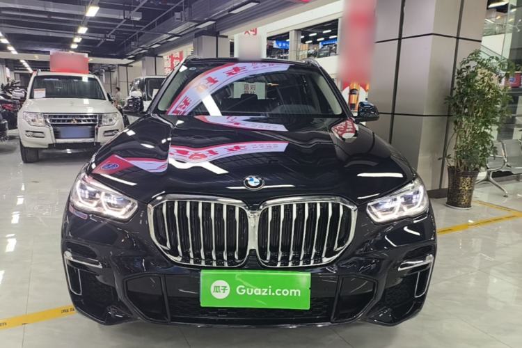 Used BMW X5 2022 Restyled xDrive 30Li Luxury Version M Sport Package Front