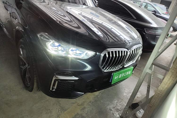Used BMW X5 2022 Restyled xDrive 40Li M Sport Package Front