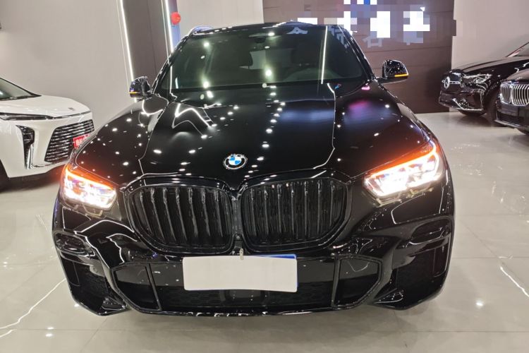 Used BMW X5 2022 xDrive 40Li Luxury Edition M Sport Package Front