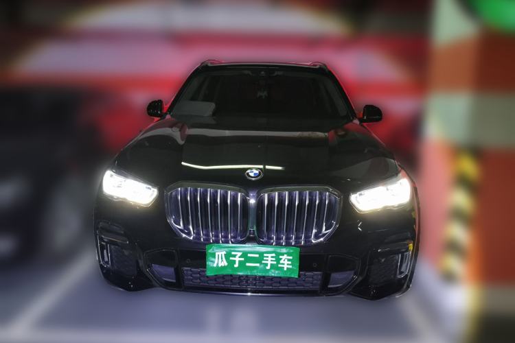 Used BMW X5 2022 xDrive 30Li Luxury M Sport Package Front