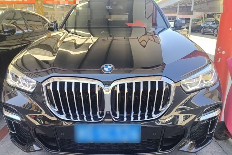 Used BMW X5 2022 xDrive 40Li M Sport Package Front