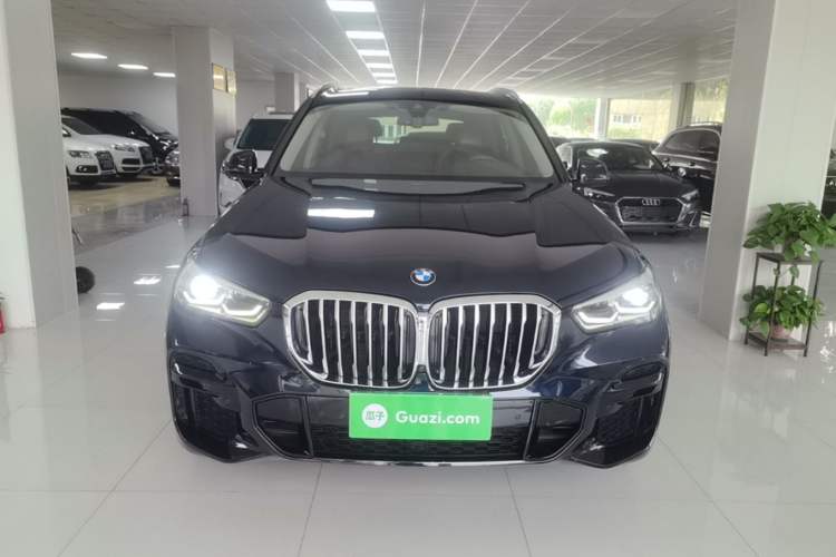 Used BMW X5 2022 xDrive30i M Sport Package Front