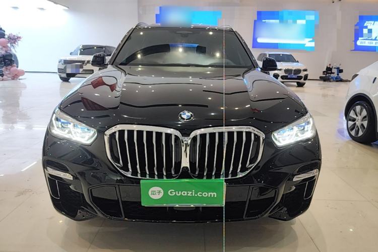Used BMW X5 2022 Restyled xDrive 40Li Luxury Edition M Sport Package Front