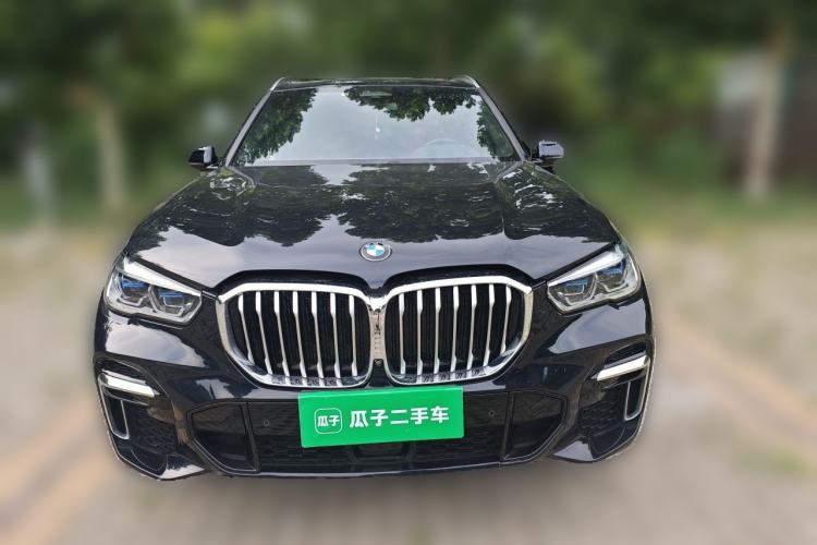 Used BMW X5 2022 xDrive 40Li Luxury Edition M Sport Package Front