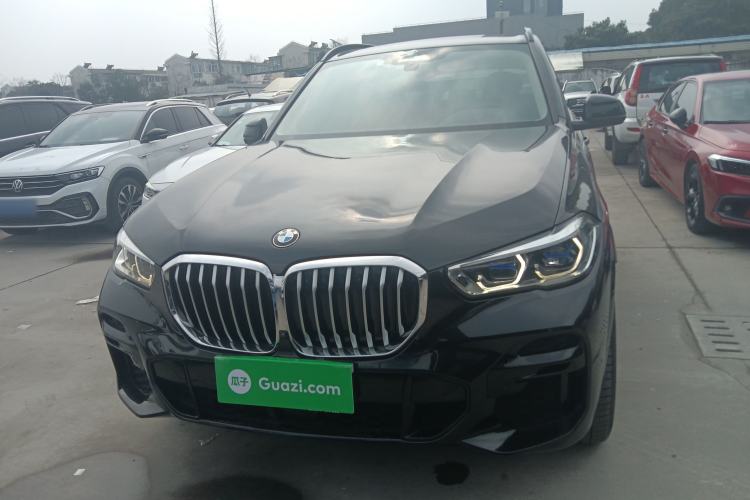 Used BMW X5 2022 xDrive40i Luxury Edition M Sport Package Front