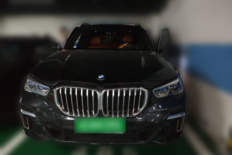 Used BMW X5 2022 xDrive 40Li M Sport Package Front