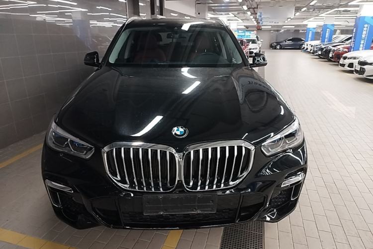 Used BMW X5 2022 Restyled xDrive 30Li Luxury Version M Sport Package Front