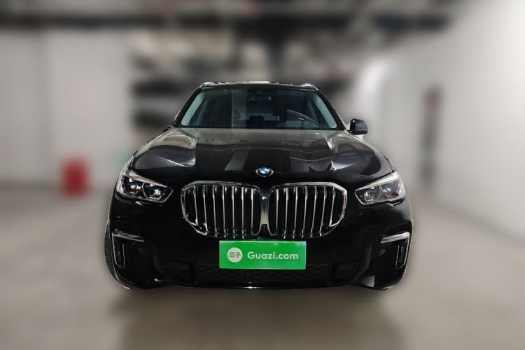 Used BMW X5 2022 xDrive 30Li Luxury M Sport Package Front