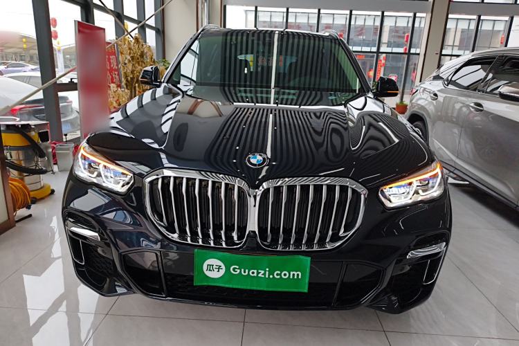Used BMW X5 2022 Restyled xDrive 30Li Luxury Version M Sport Package Front