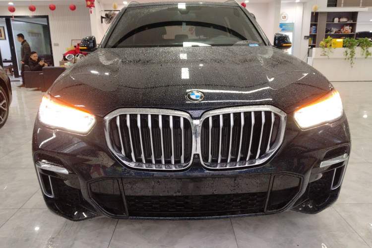 Used BMW X5 2022 Restyled xDrive 40Li M Sport Package Front