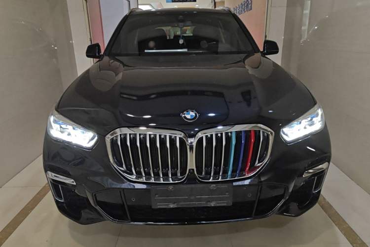 Used BMW X5 2022 Restyled xDrive 40Li M Sport Package Front