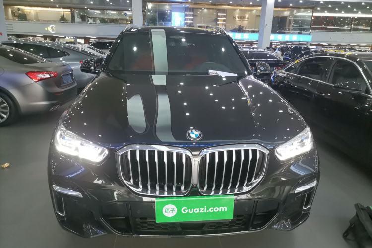 Used BMW X5 2022 xDrive 40Li Luxury Edition M Sport Package Front