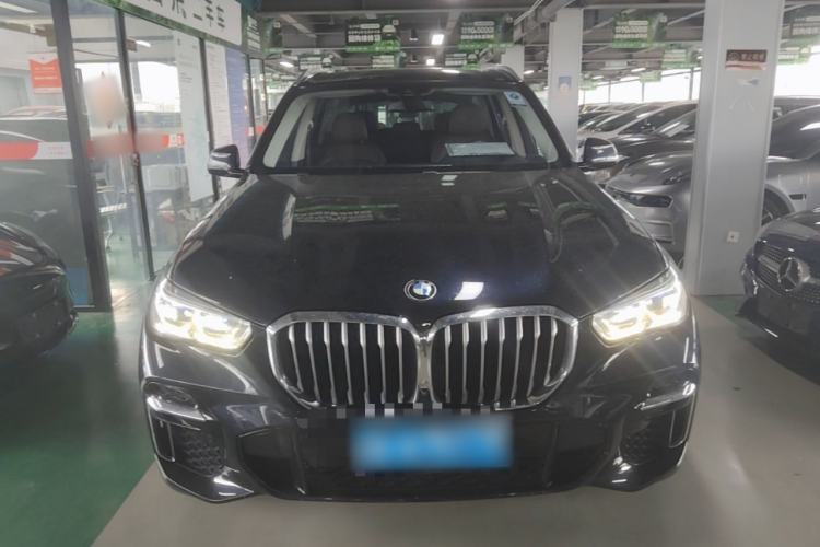 Used BMW X5 2022 xDrive 30Li Luxury M Sport Package Front