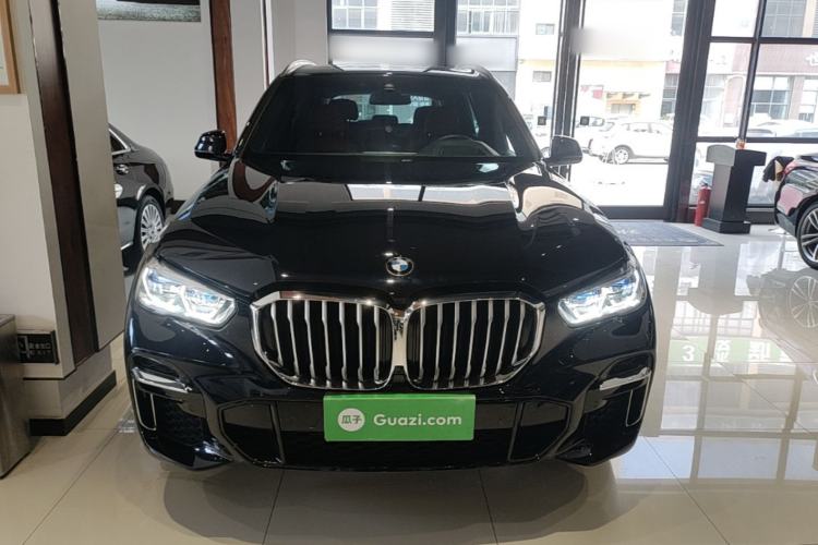 Used BMW X5 2022 Restyled xDrive 40Li M Sport Package Front