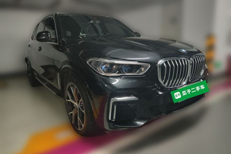 Used BMW X5 2022 Restyled xDrive 40Li M Sport Package Front Right 45 Deg