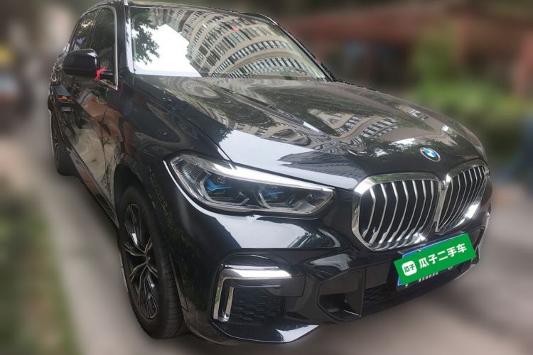 Used BMW X5 2022 Restyled xDrive 30Li Luxury Version M Sport Package Front Right 45 Deg