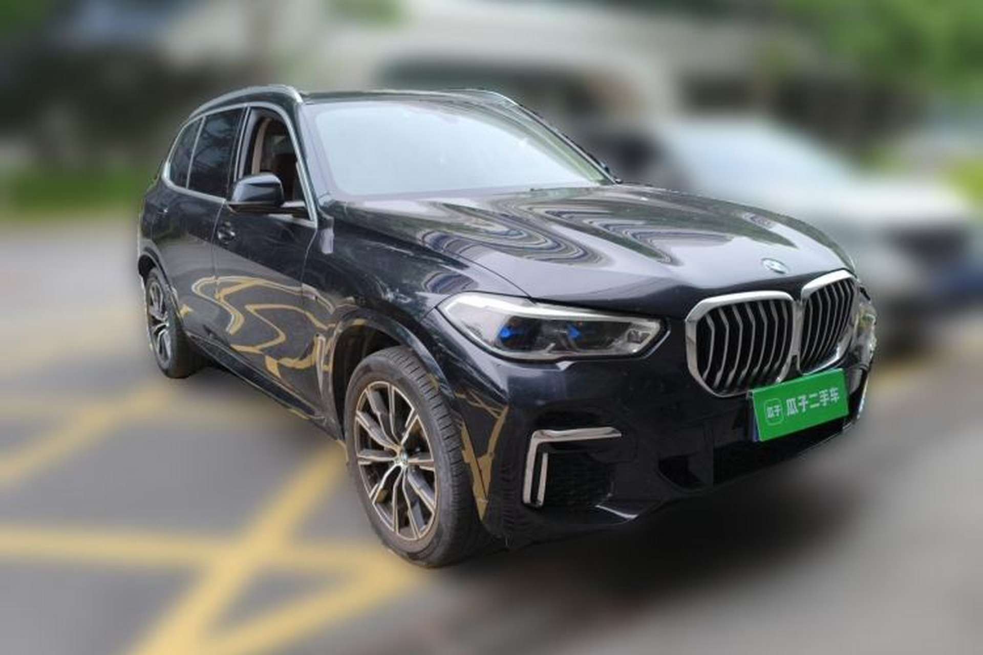Used BMW X5 2022 xDrive 30Li Luxury M Sport Package Front Right 45 Deg