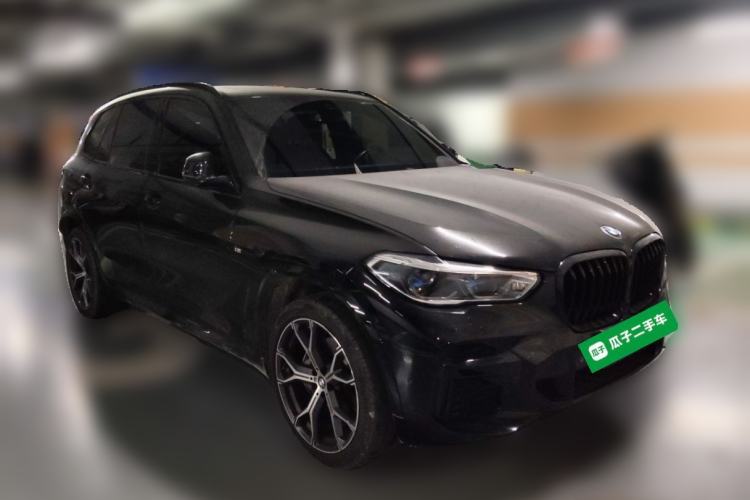 Used BMW X5 2022 xDrive 40Li M Sport Package Front Right 45 Deg