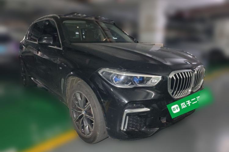 Used BMW X5 2022 Restyled xDrive 30Li Luxury Version M Sport Package Front Right 45 Deg
