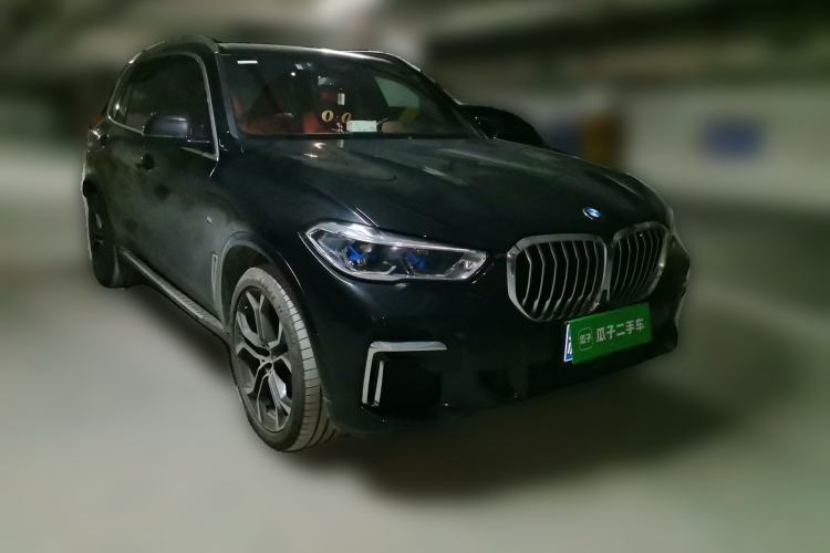 Used BMW X5 2022 Restyled xDrive 40Li Luxury Edition M Sport Package Front Right 45 Deg