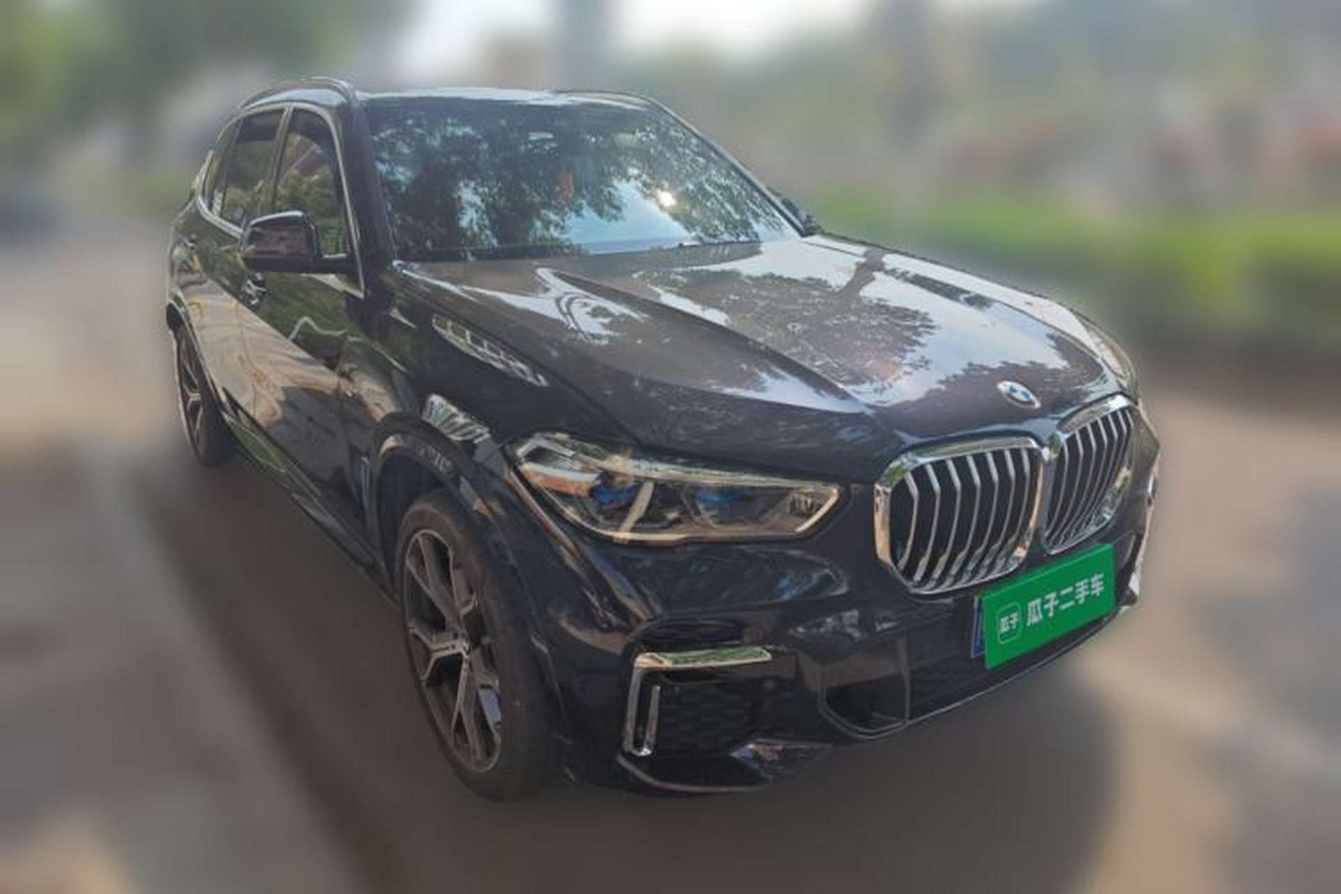Used BMW X5 2022 xDrive 40Li M Sport Package Front Right 45 Deg