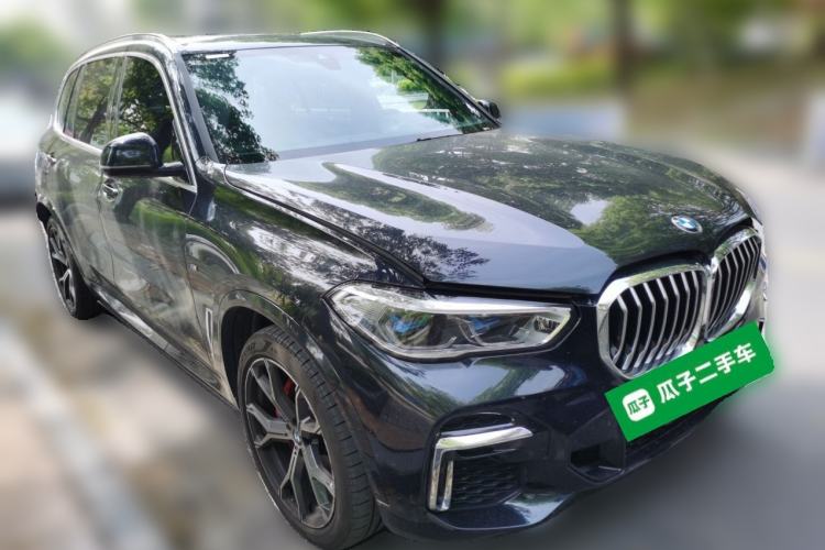 Used BMW X5 2022 xDrive 40Li M Sport Package Front Right 45 Deg