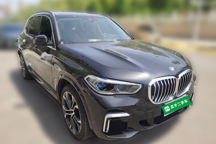 Used BMW X5 2022 Restyled xDrive 30Li Luxury Version M Sport Package Front Right 45 Deg