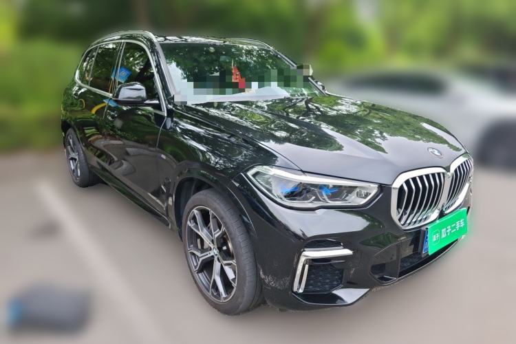 Used BMW X5 2022 Restyled xDrive 40Li M Sport Package Front Right 45 Deg