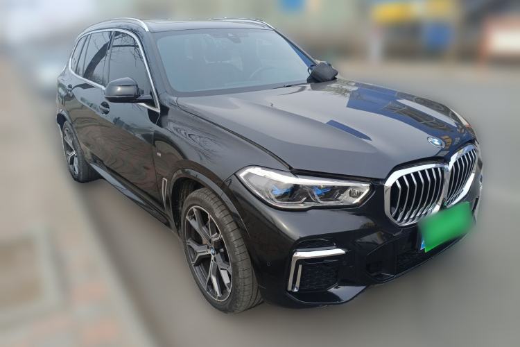 Used BMW X5 2022 Restyled xDrive 40Li M Sport Package Front Right 45 Deg
