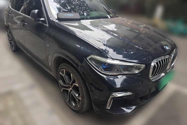 Used BMW X5 2022 Restyled xDrive 40Li Luxury Edition M Sport Package Front Right 45 Deg