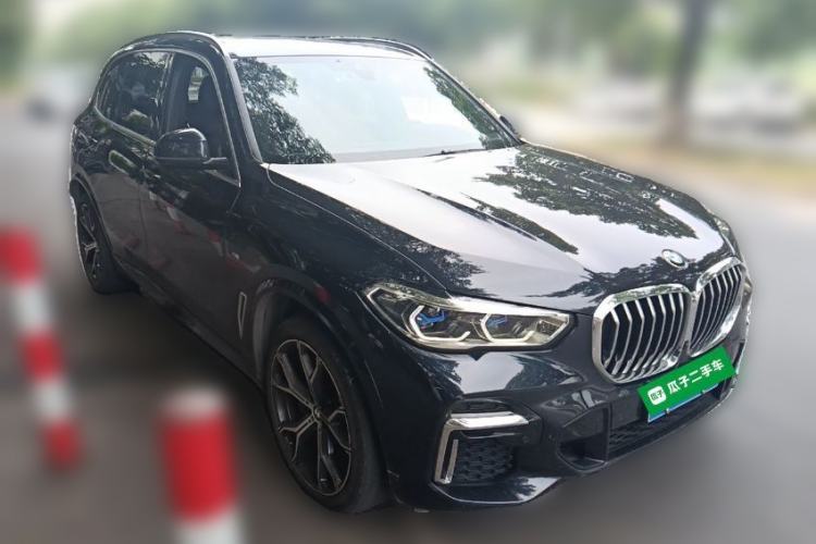 Used BMW X5 2022 Restyled xDrive 40Li M Sport Package Front Right 45 Deg