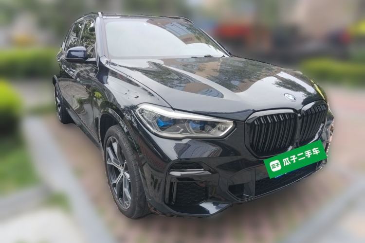 Used BMW X5 2022 Restyled xDrive 40Li M Sport Package Front Right 45 Deg