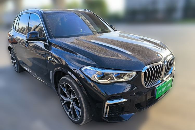 Used BMW X5 2022 Restyled xDrive 40Li M Sport Package Front Right 45 Deg