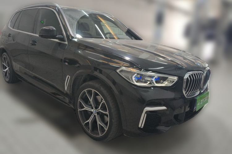 Used BMW X5 2022 Restyled xDrive 40Li M Sport Package Front Right 45 Deg