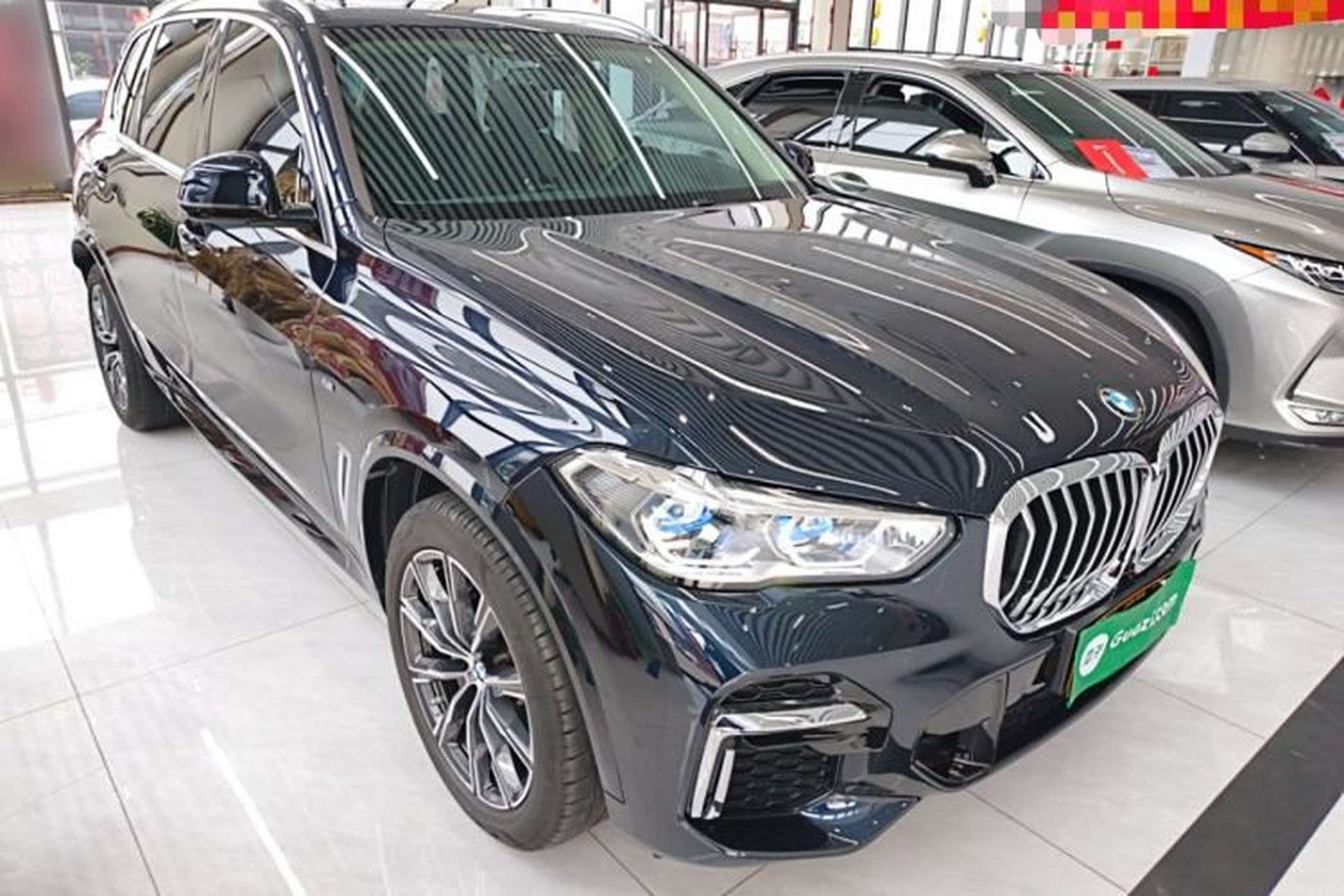 Used BMW X5 2022 Restyled xDrive 30Li Luxury Version M Sport Package Front Right 45 Deg