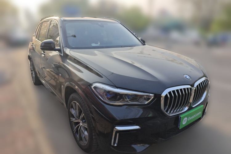 Used BMW X5 2022 Restyled xDrive 30Li Luxury Version M Sport Package Front Right 45 Deg