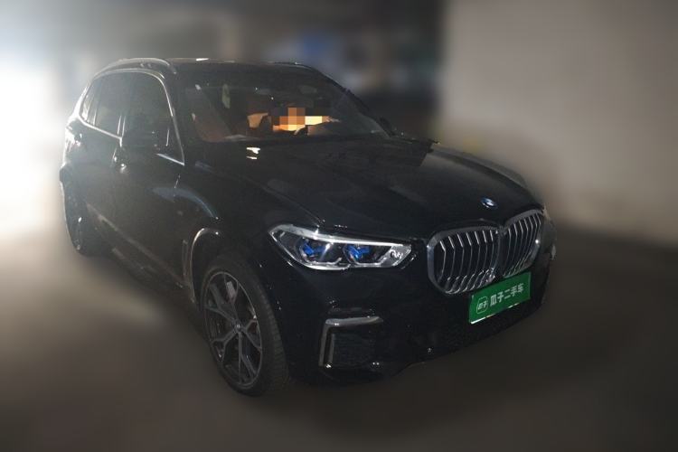 Used BMW X5 2022 Restyled xDrive 40Li M Sport Package Front Right 45 Deg