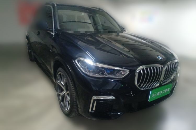 Used BMW X5 2022 Restyled xDrive 40Li M Sport Package Front Right 45 Deg