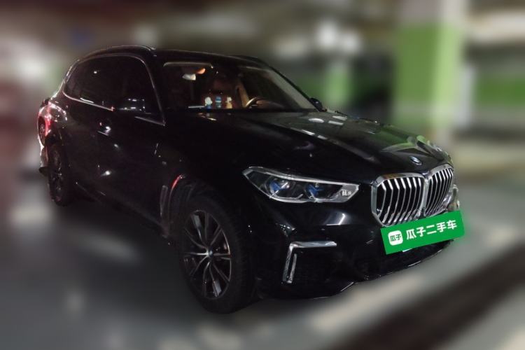 Used BMW X5 2022 Restyled xDrive 30Li Luxury Version M Sport Package Front Right 45 Deg