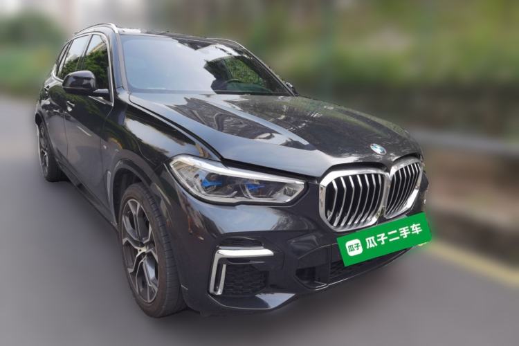 Used BMW X5 2022 Restyled xDrive 40Li M Sport Package Front Right 45 Deg