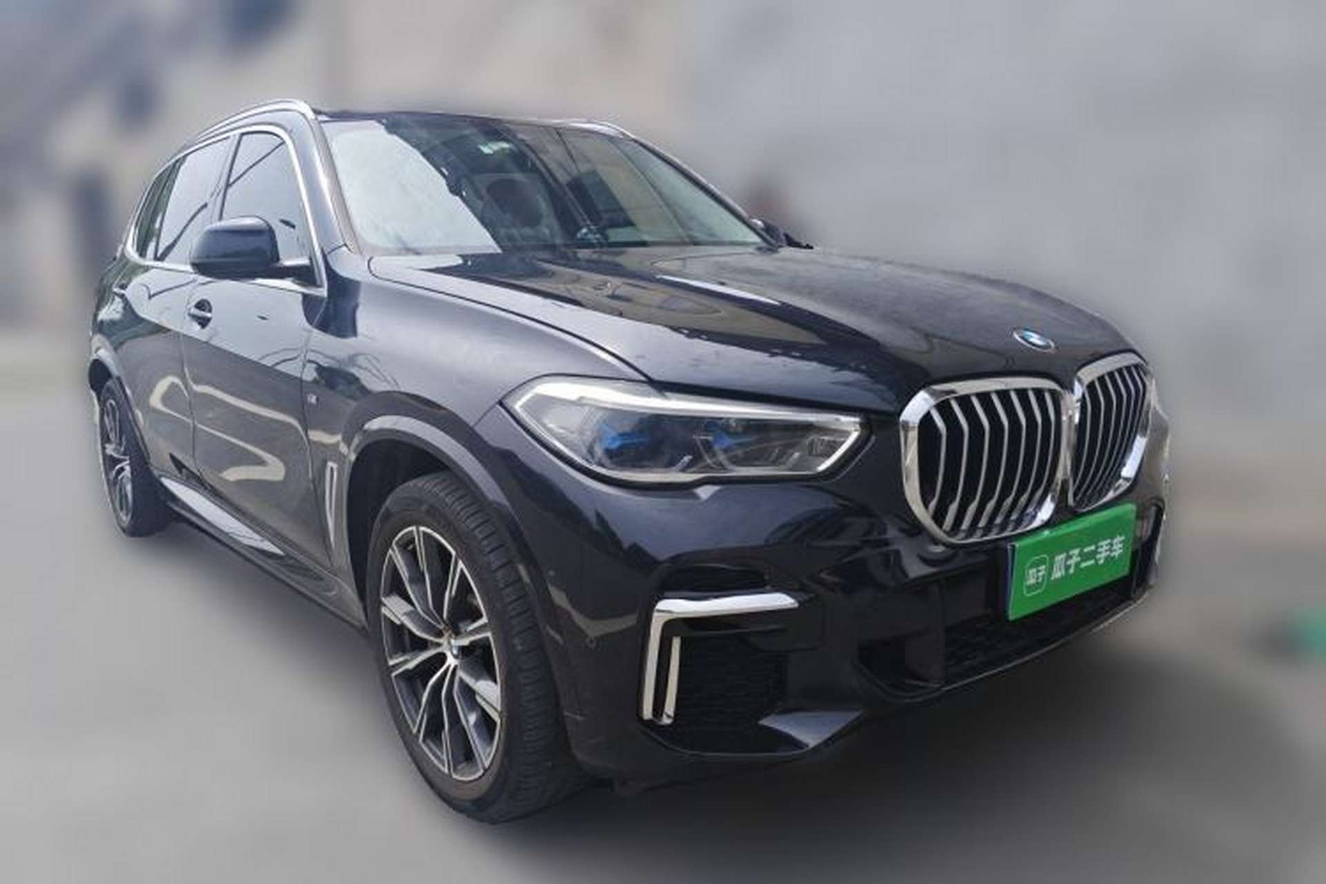 Used BMW X5 2022 Restyled xDrive 30Li Luxury Version M Sport Package Front Right 45 Deg