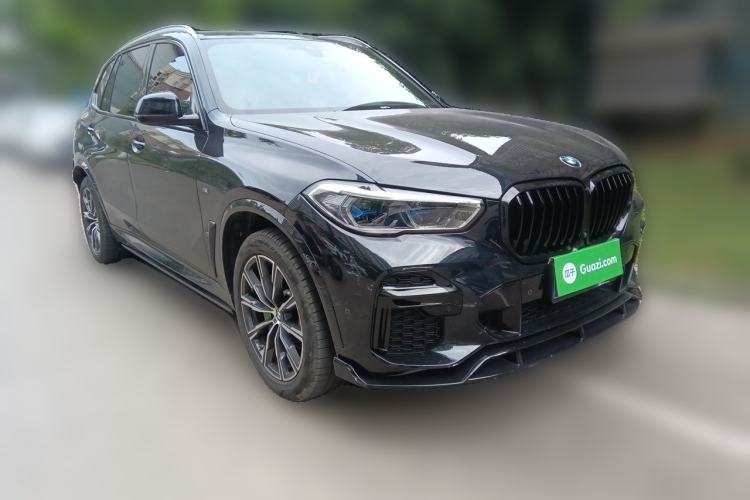 Used BMW X5 2022 Restyled xDrive 30Li Luxury Version M Sport Package Front Right 45 Deg