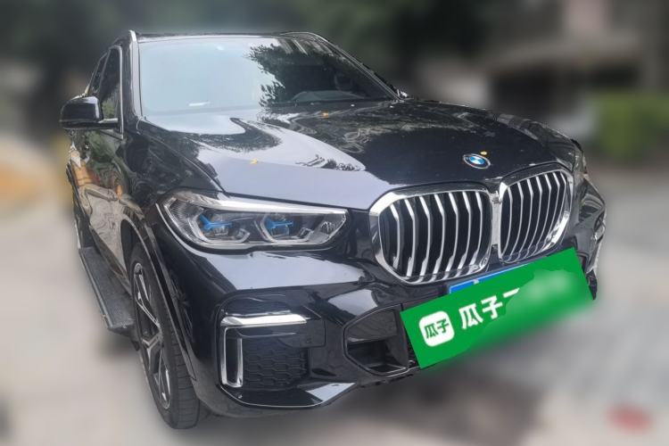 Used BMW X5 2022 Restyled xDrive 40Li M Sport Package Front Right 45 Deg