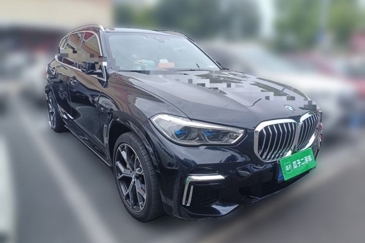 Used BMW X5 2022 xDrive 40Li M Sport Package Front Right 45 Deg