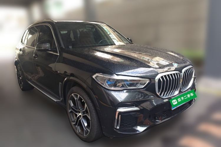Used BMW X5 2022 Restyled xDrive 40Li Luxury Edition M Sport Package Front Right 45 Deg