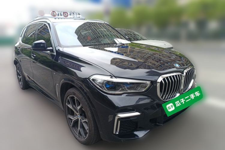 Used BMW X5 2022 Restyled xDrive 40Li M Sport Package Front Right 45 Deg
