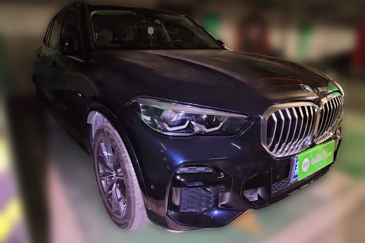 Used BMW X5 2022 xDrive30i M Sport Package Front Right 45 Deg